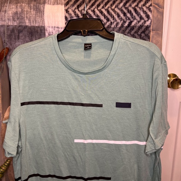 SHEIN stripe tee - Picture 4 of 5